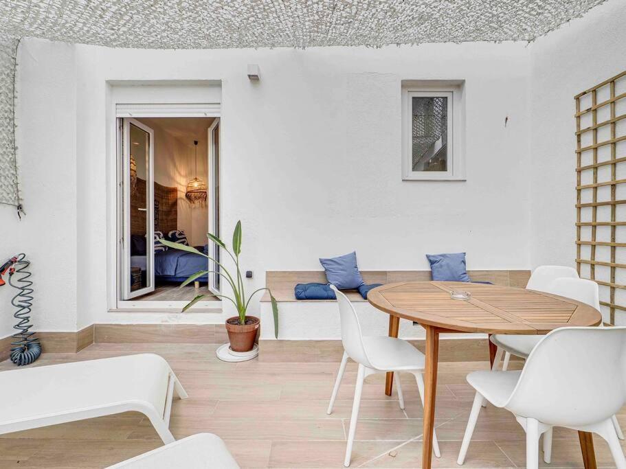 Casa Mandarina: 4 Bedrooms - 2 Terraces - Parking L'Hospitalet de Llobregat Extérieur photo