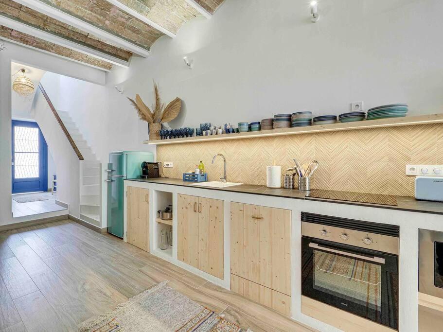 Casa Mandarina: 4 Bedrooms - 2 Terraces - Parking L'Hospitalet de Llobregat Extérieur photo