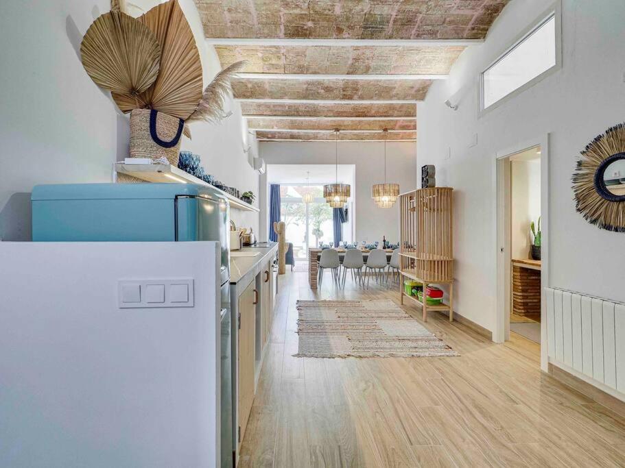 Casa Mandarina: 4 Bedrooms - 2 Terraces - Parking L'Hospitalet de Llobregat Extérieur photo